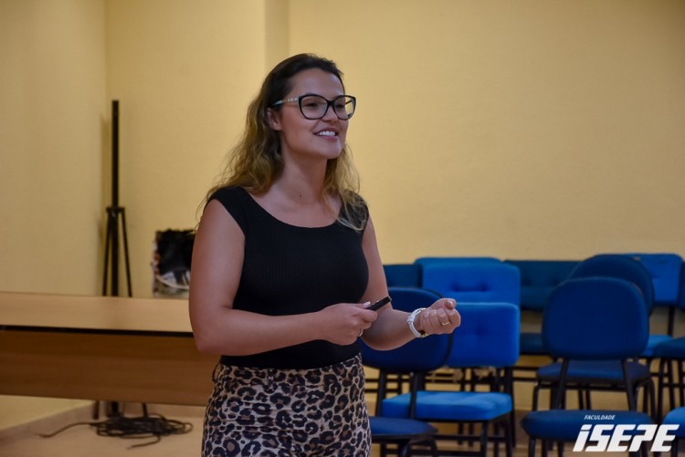 Palestra Daniella ISEPE Guaratuba 16-96.jpg