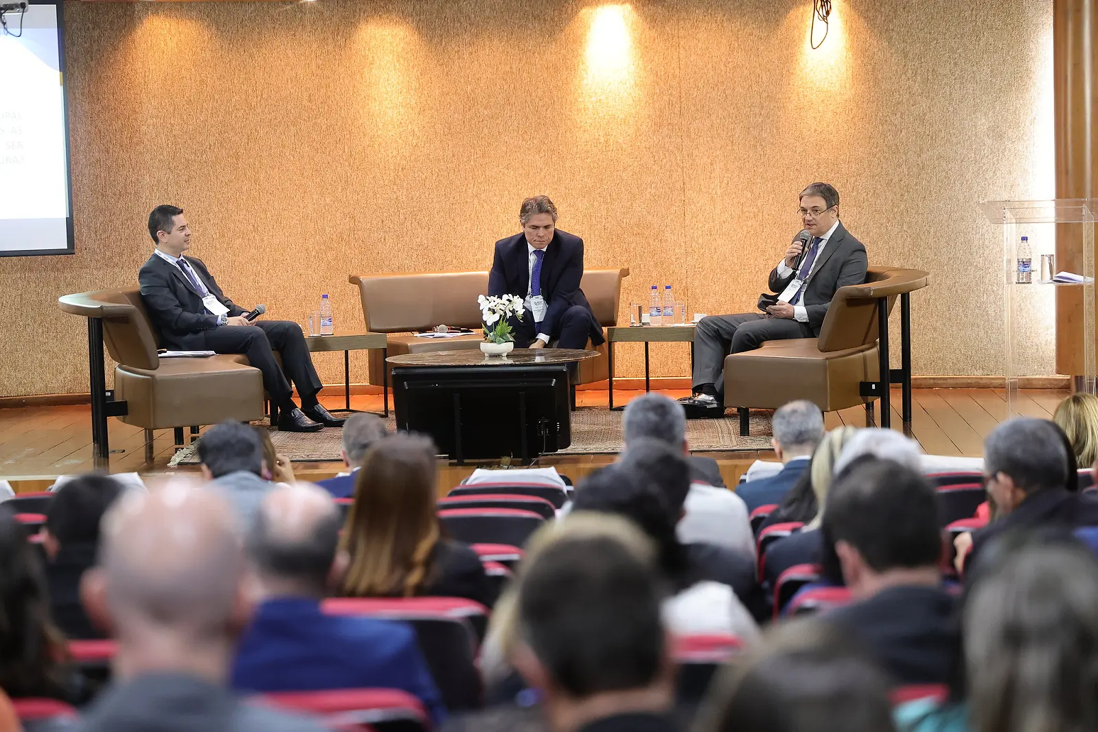 CRCPR palestra em Seminário de Fiscalização do Sistema CFC/CRCs