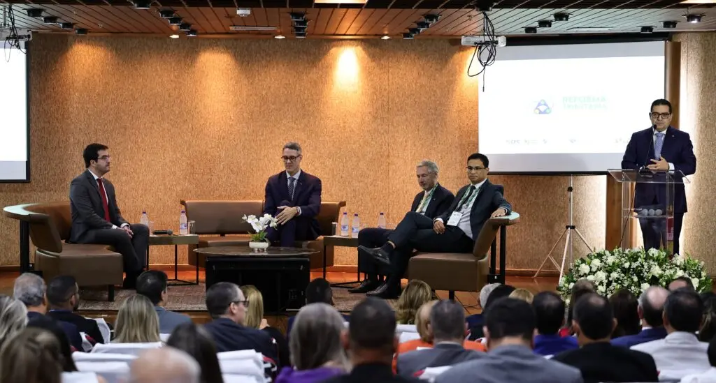 Módulo sobre “Normas Gerais e Tributação de Consumo” abre capacitação nacional do CFC e RFB sobre Reforma Tributária