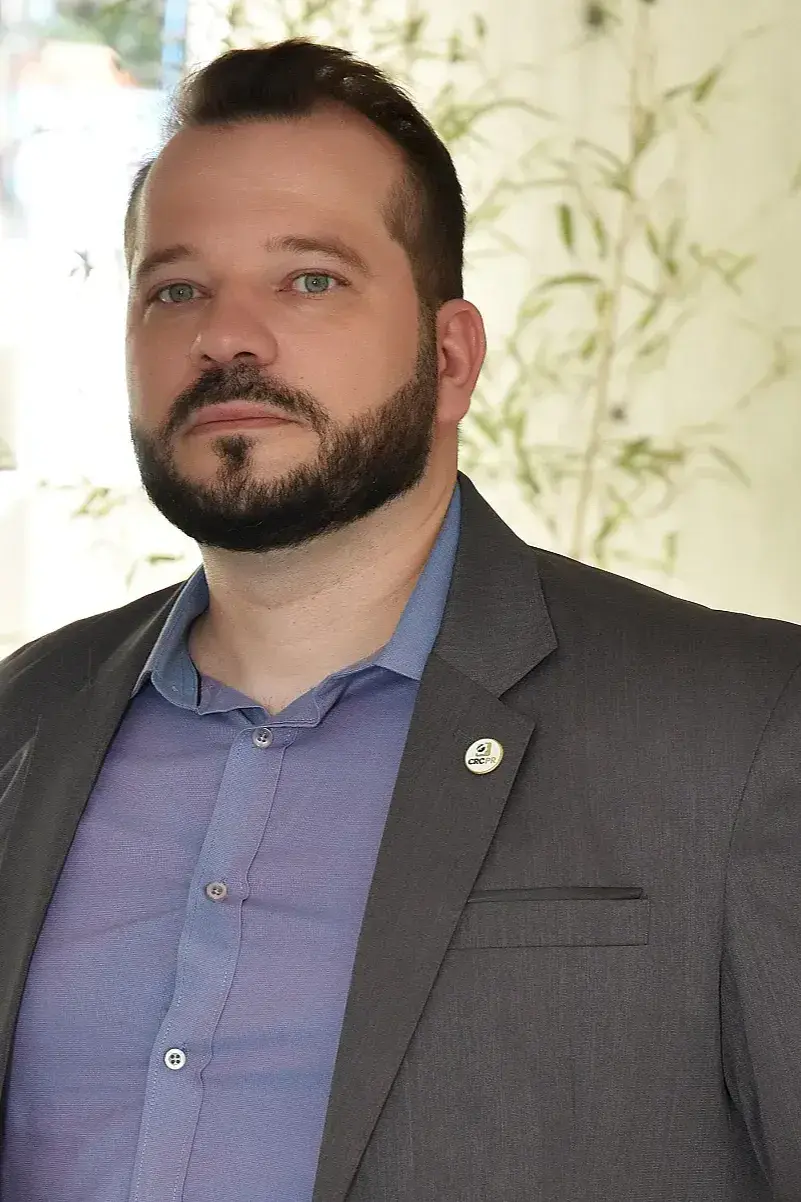 "Nossa profissão exige aprendizado constante e a proximidade entre os profissionais e a autarquia fortalece esse caminho", refletiu Carlos Eduardo Otto