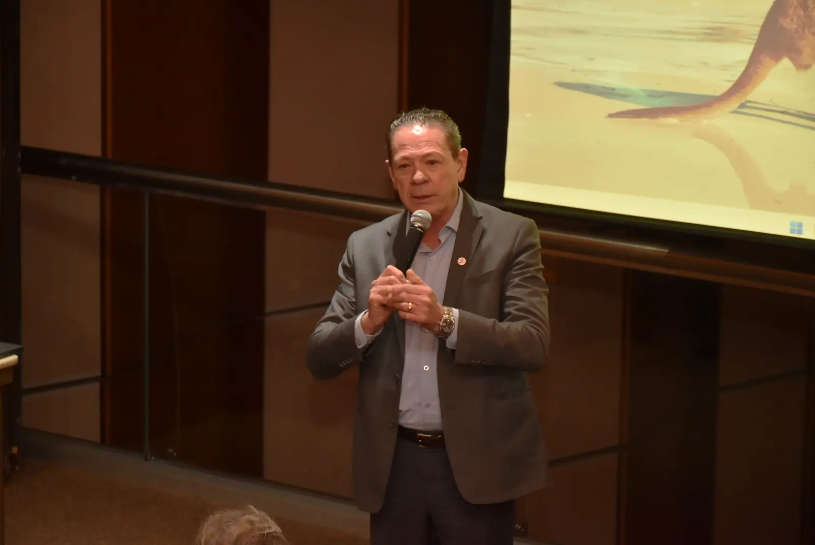 O presidente do CRCPR, Everson Breda Carlin, fez a abertura da Tarde do Conhecimento