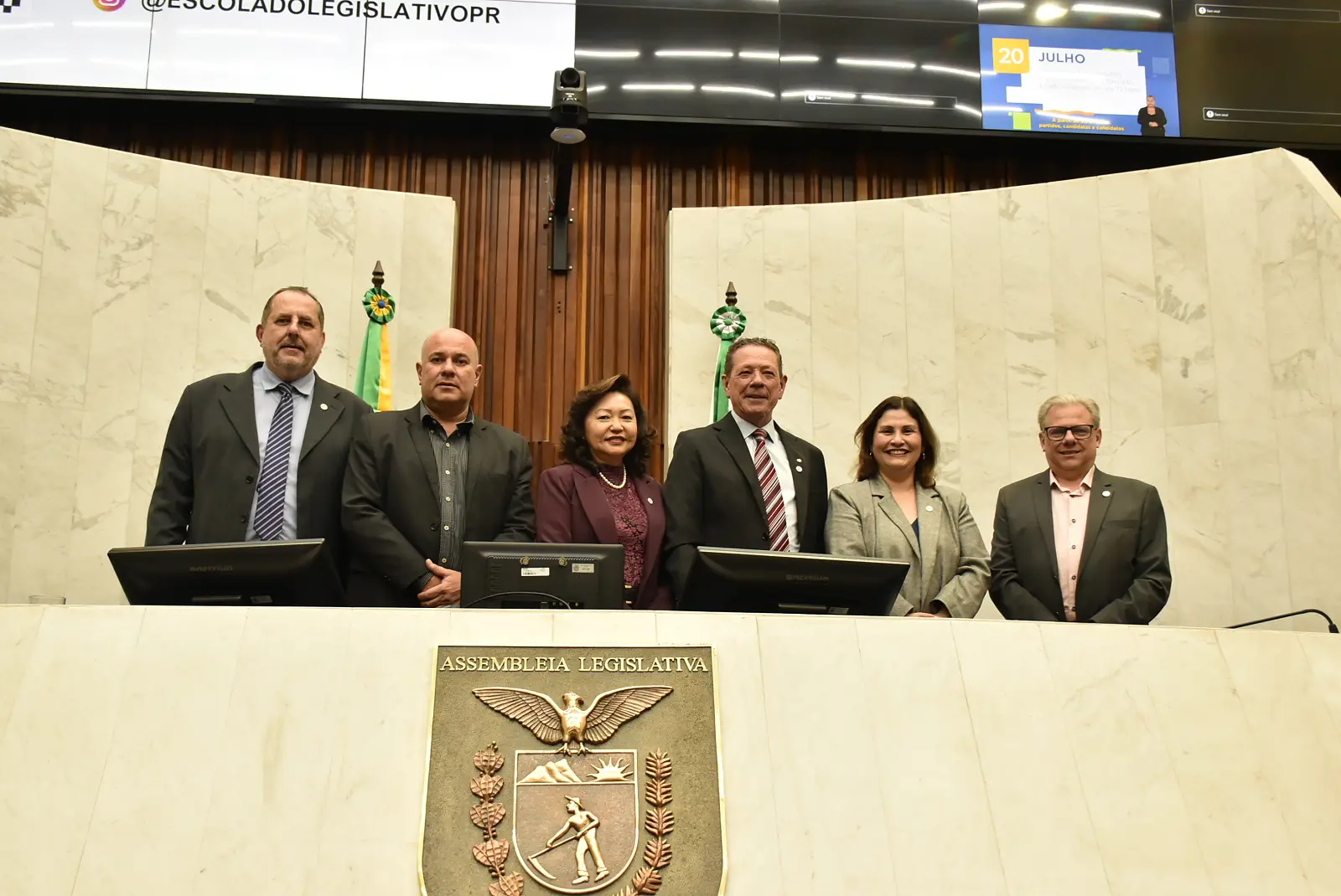 Integrantes do Conselho Diretor e Diretoria do CRCPR