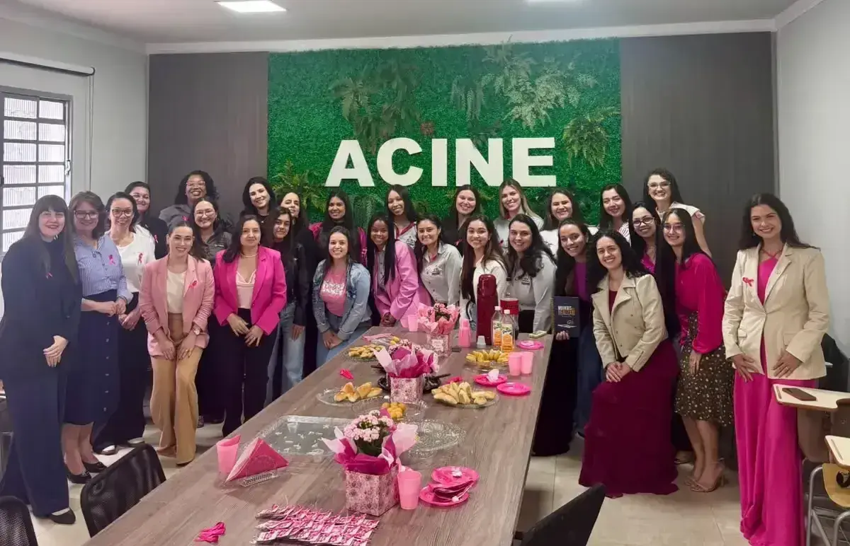 Evento “Outubro Rosa — Café, Cuidado e Prevenção”, em Nova Esperança