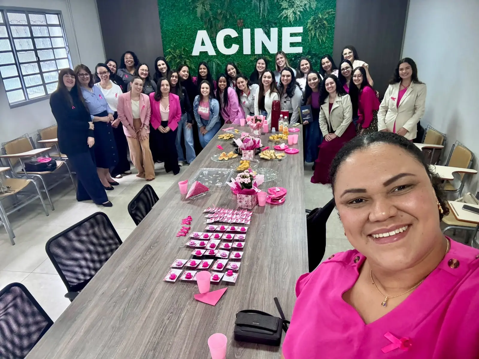 Evento “Outubro Rosa — Café, Cuidado e Prevenção”, em Nova Esperança