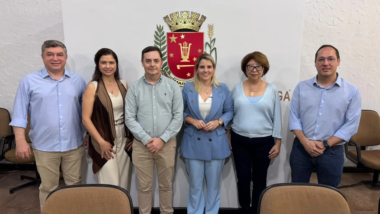Adriana de Assis Pires participou da sanção da Lei Desenrola Maringá - Fase 2